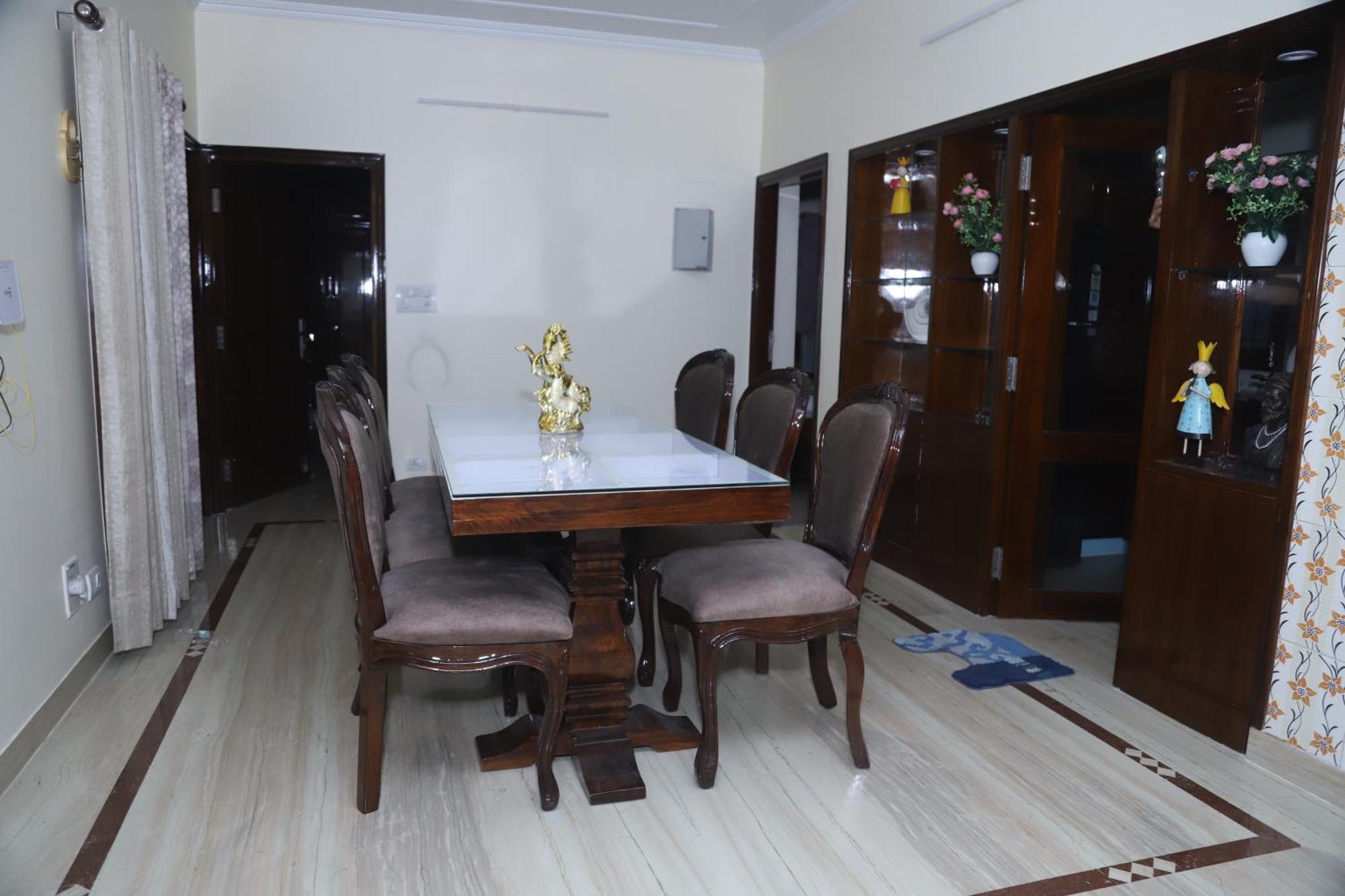 Divine India Service Apartment 3Bhk,B57 Sarita Vihar,Apollo Ню Делхи Екстериор снимка