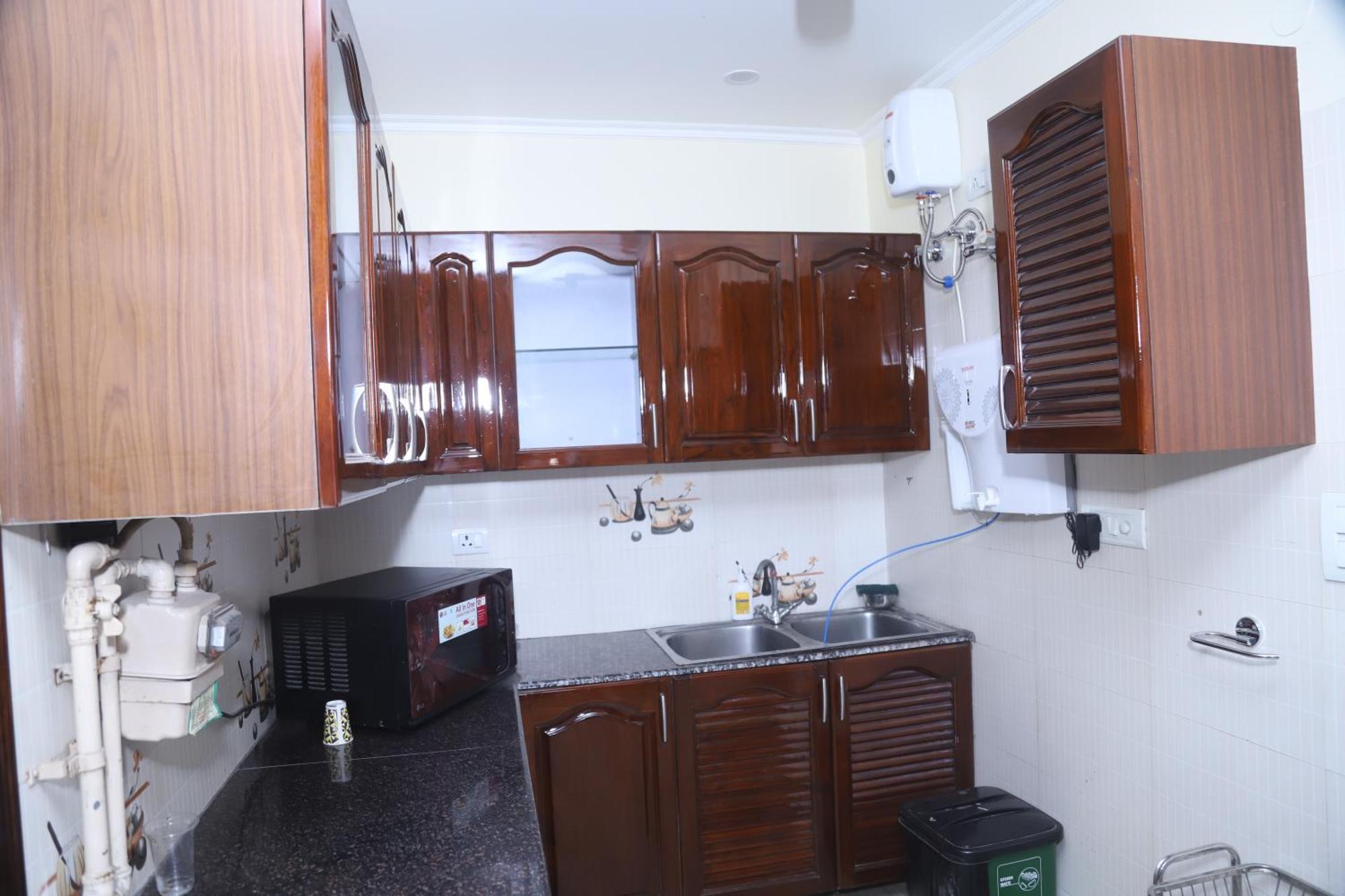 Divine India Service Apartment 3Bhk,B57 Sarita Vihar,Apollo Ню Делхи Екстериор снимка